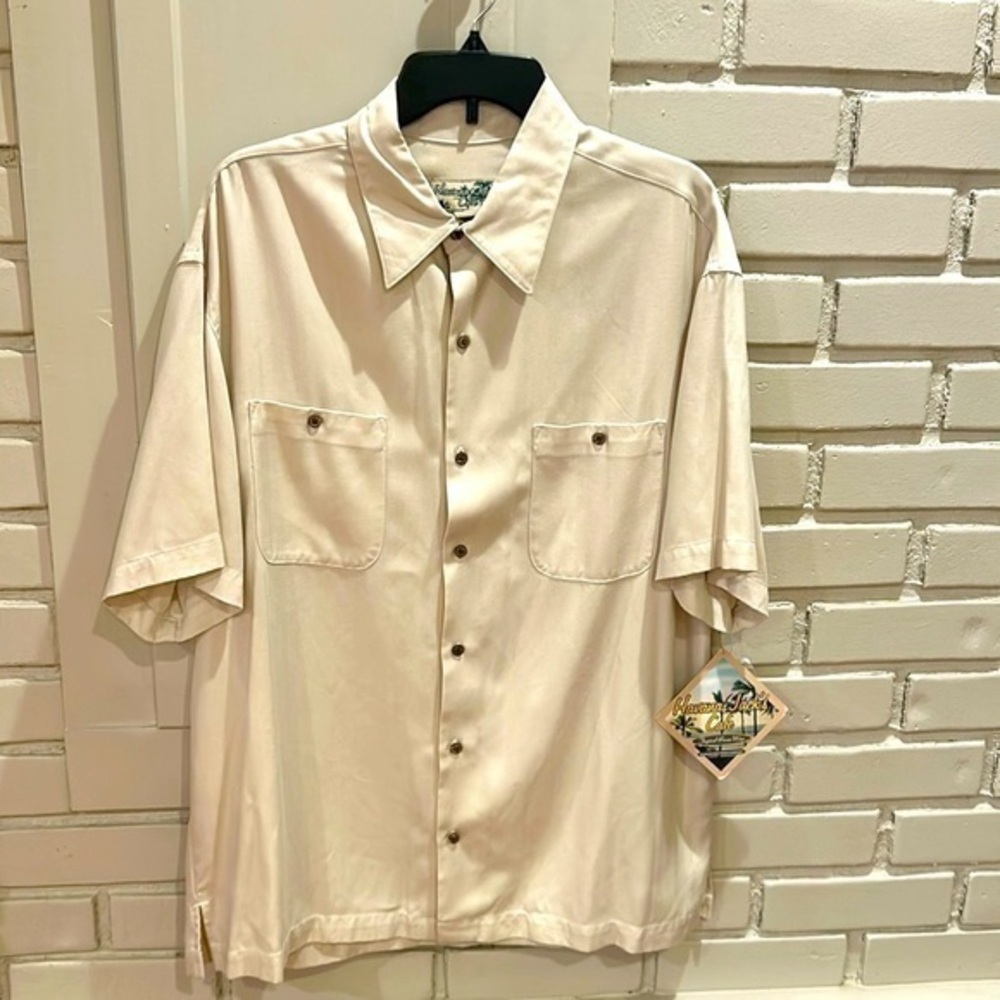 Havana Jack's Café short sleeve button-down top